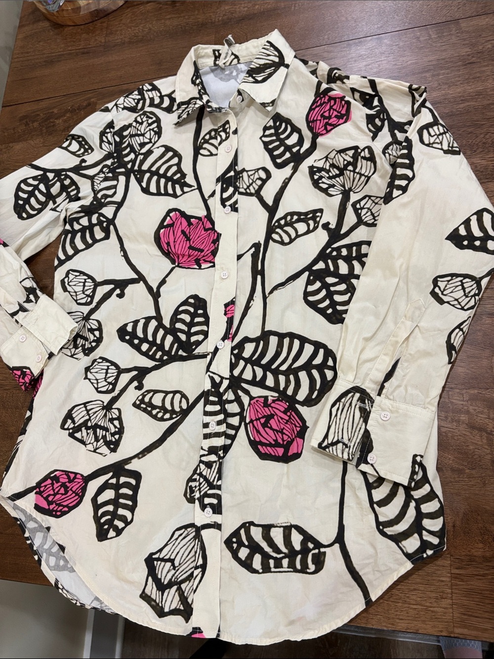 Maude Vivante Floral Button Down Shirt - White, black, pink size L